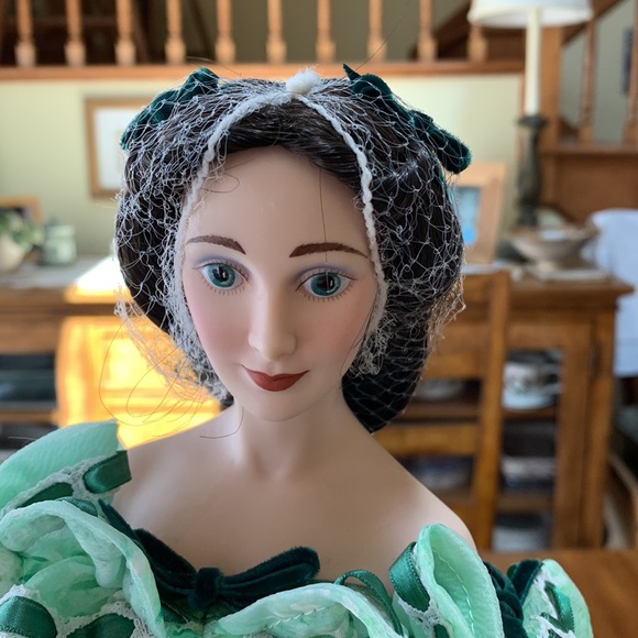 Gone With the Wind Scarlet O’Hara 19 inches fine bisque porcelain doll - Picture 11 of 14